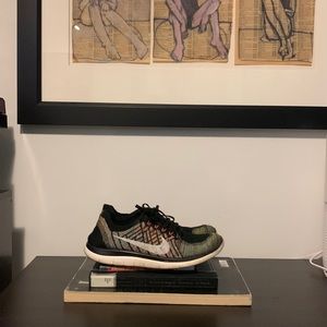 Nike runners size 11 men’s